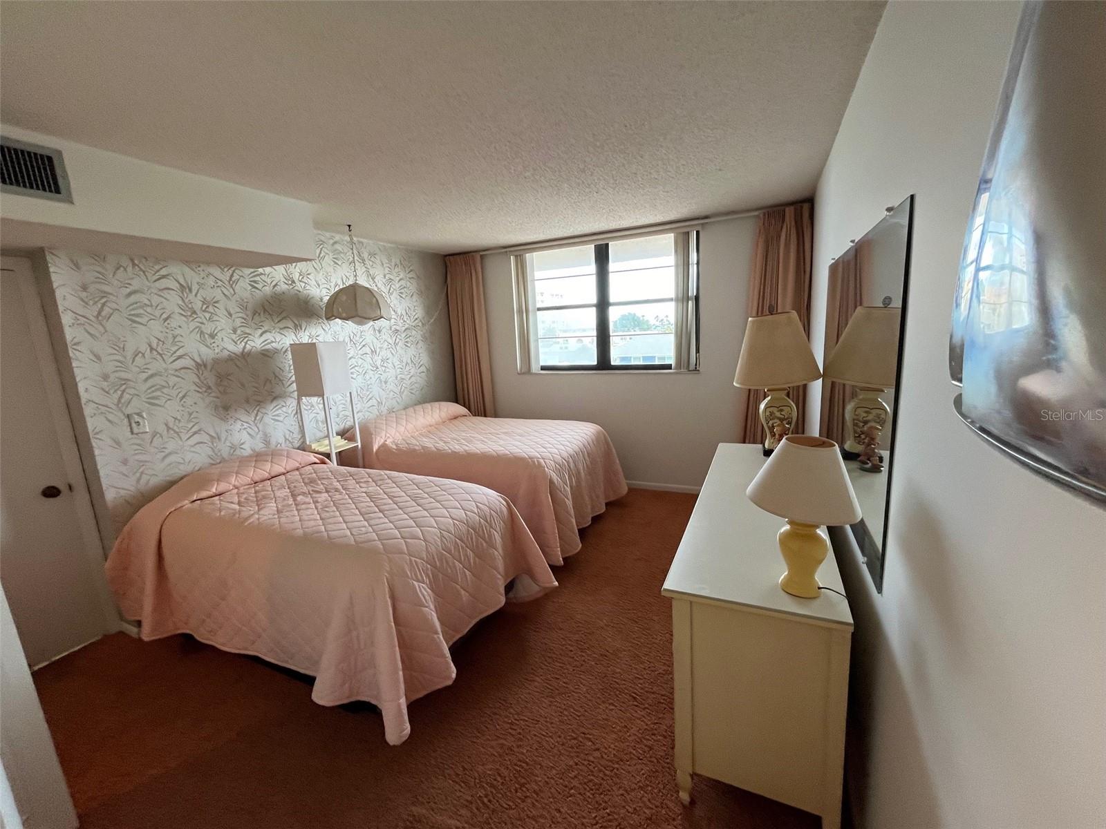 17580 GULF BLVD #320, REDINGTON SHORES, FL, 33708