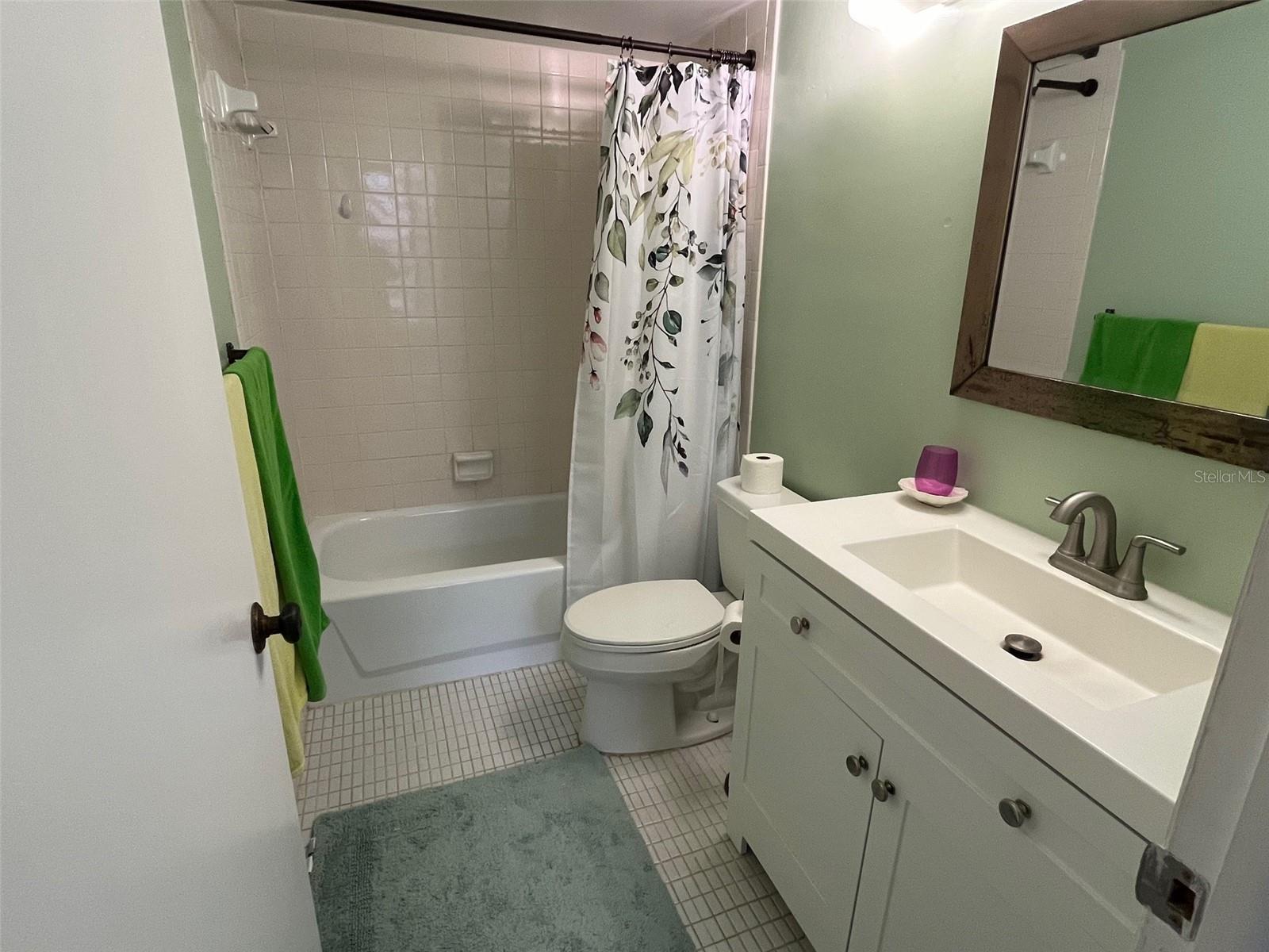 17580 GULF BLVD #320, REDINGTON SHORES, FL, 33708
