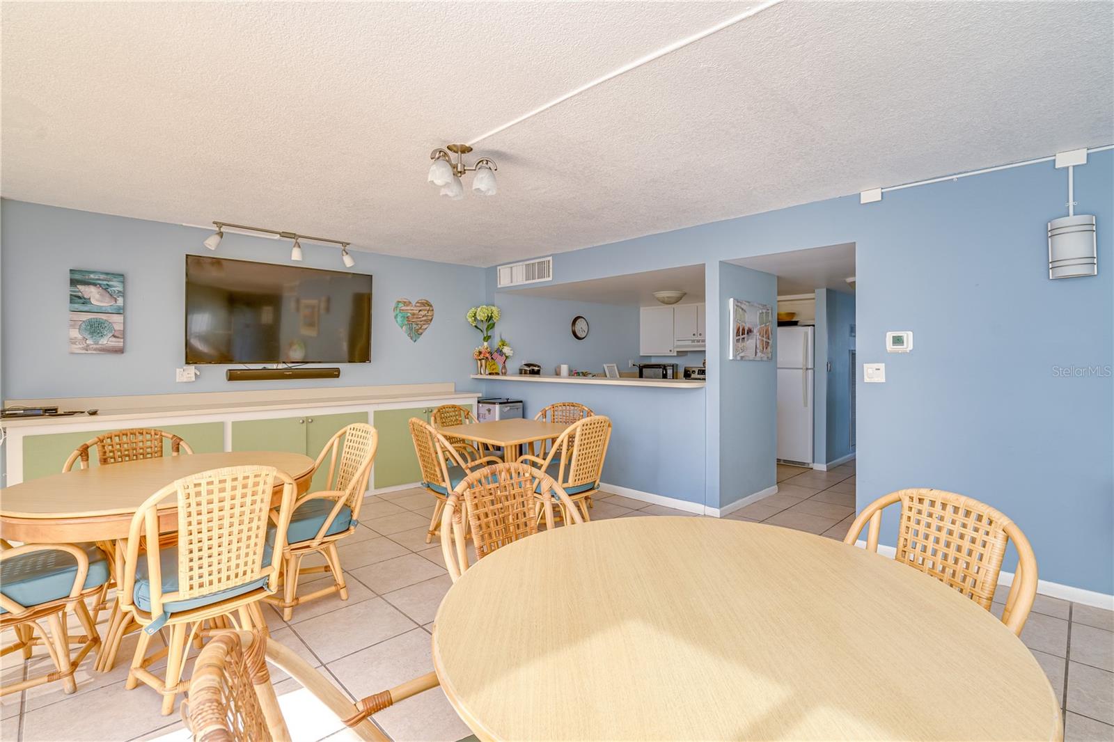 17580 GULF BLVD #320, REDINGTON SHORES, FL, 33708