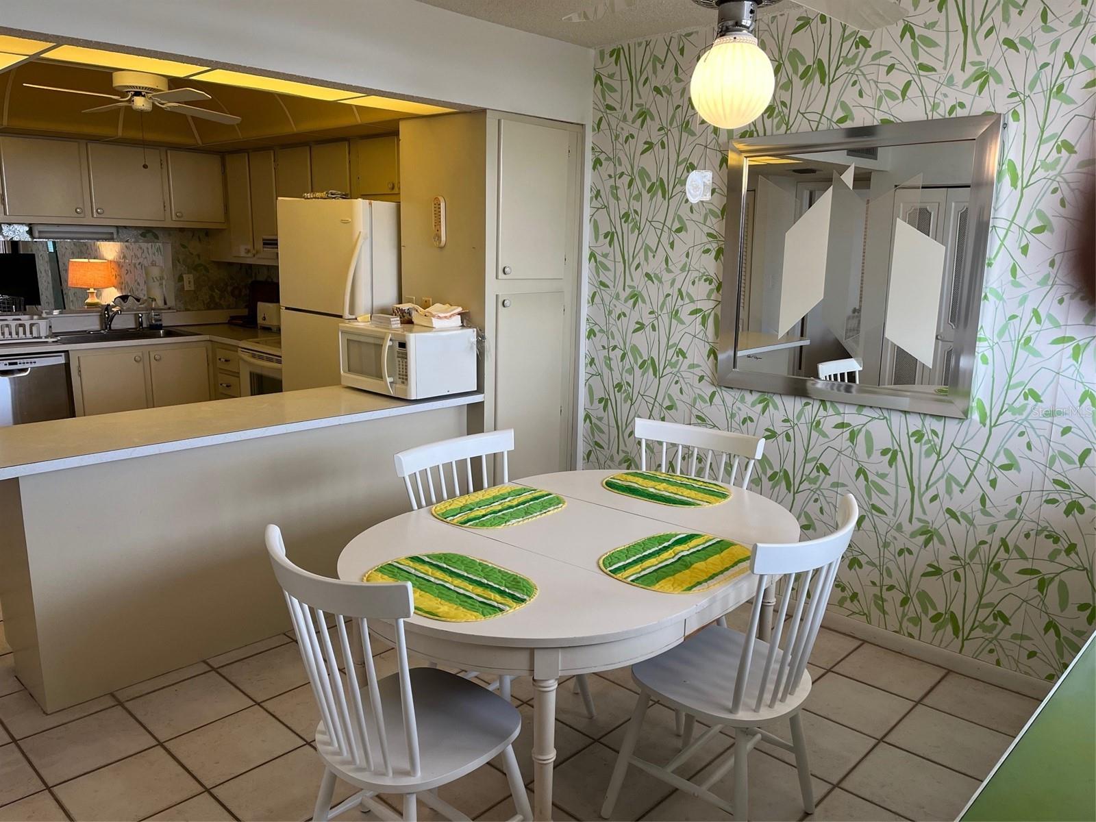 17580 GULF BLVD #320, REDINGTON SHORES, FL, 33708