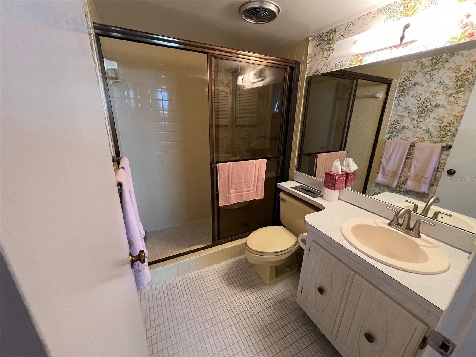 17580 GULF BLVD #320, REDINGTON SHORES, FL, 33708