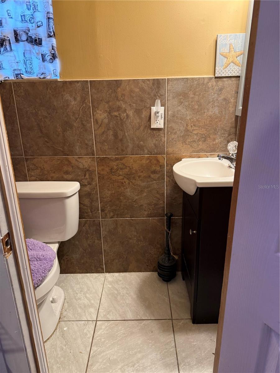 704 N 8TH ST, HAINES CITY, FL, 33844