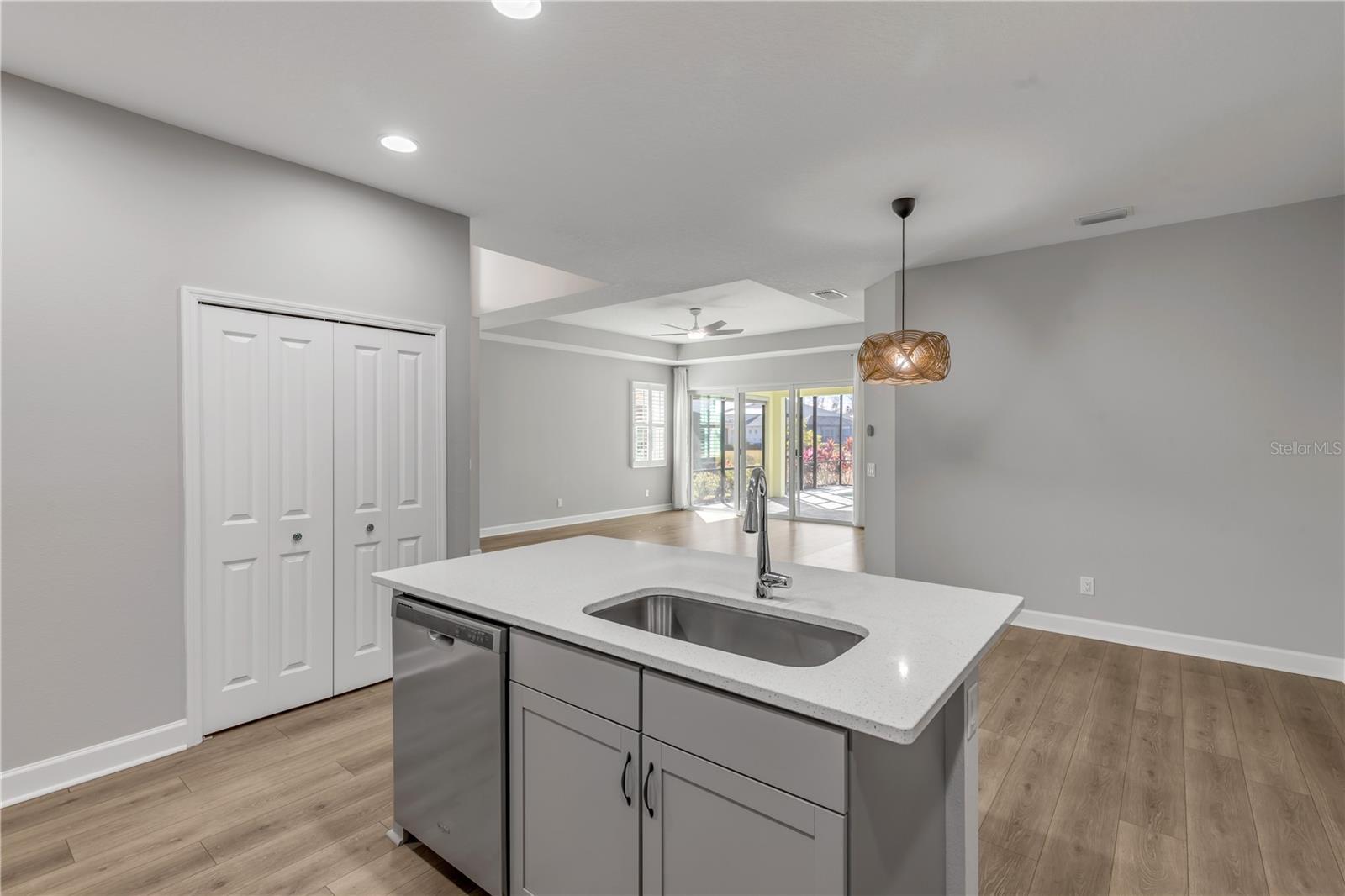 906 CORAL REEF WAY, DAYTONA BEACH, FL, 32124
