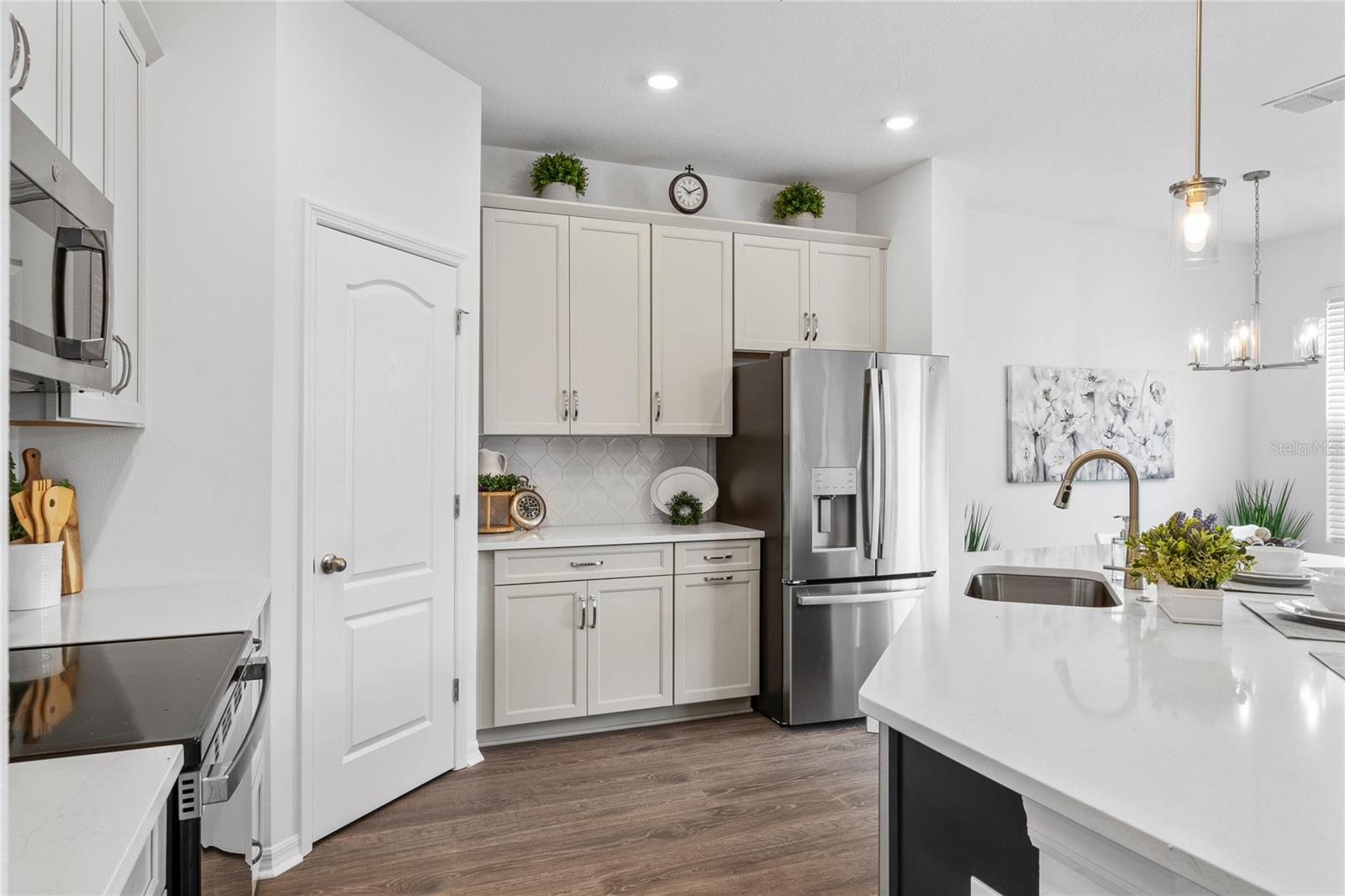 527 ASTERA WINDS LN, LAKE MARY, FL, 32746