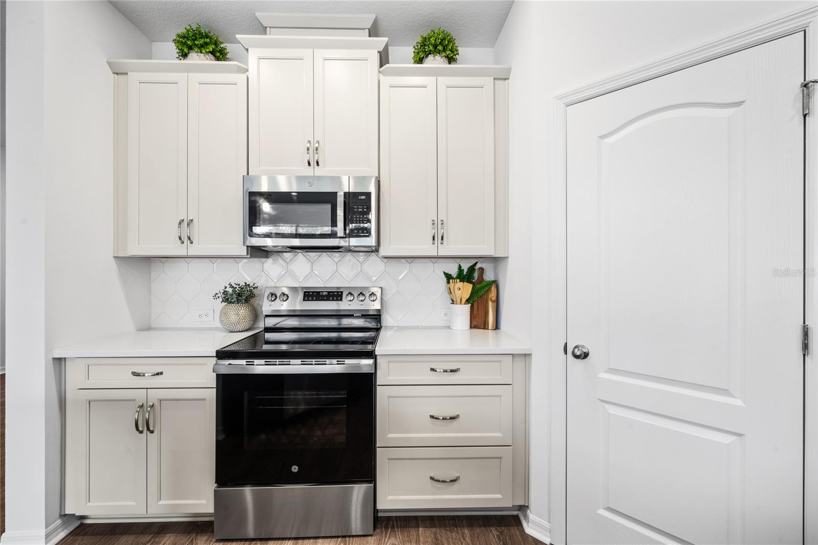 527 ASTERA WINDS LN, LAKE MARY, FL, 32746