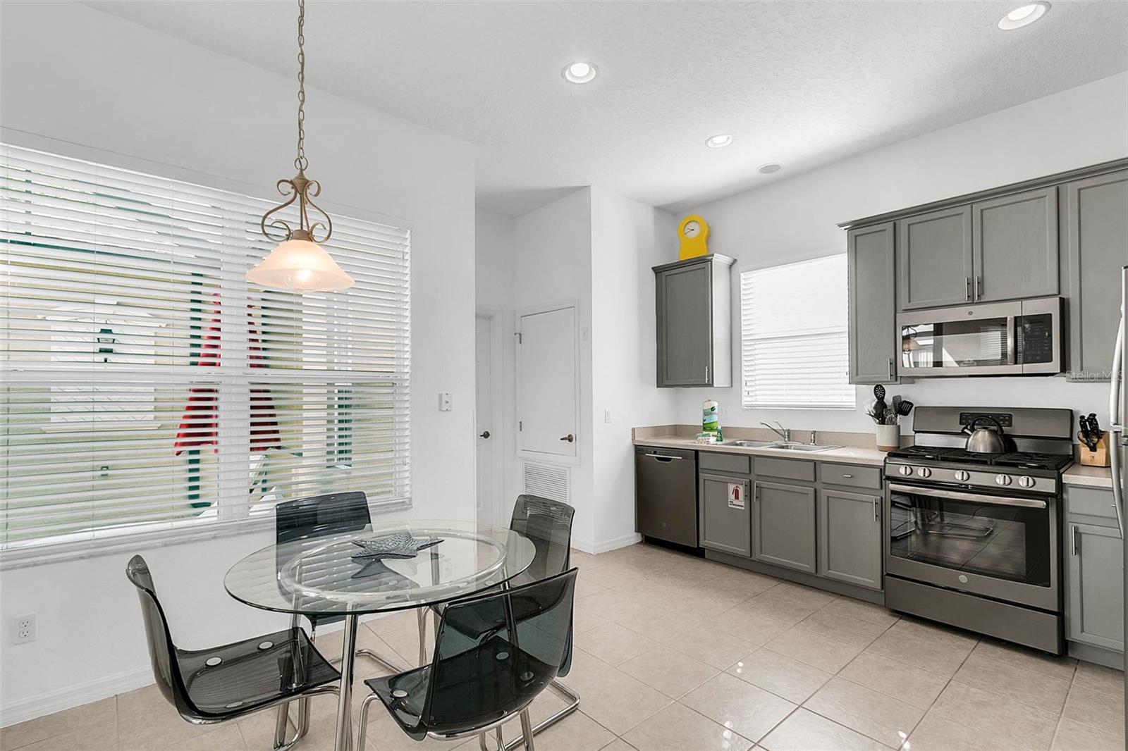 7403 VELLEUX ST, REUNION, FL, 34747