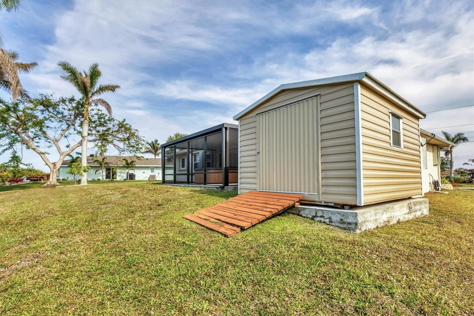 9214 SNAPPER CIR, PORT CHARLOTTE, FL, 33981