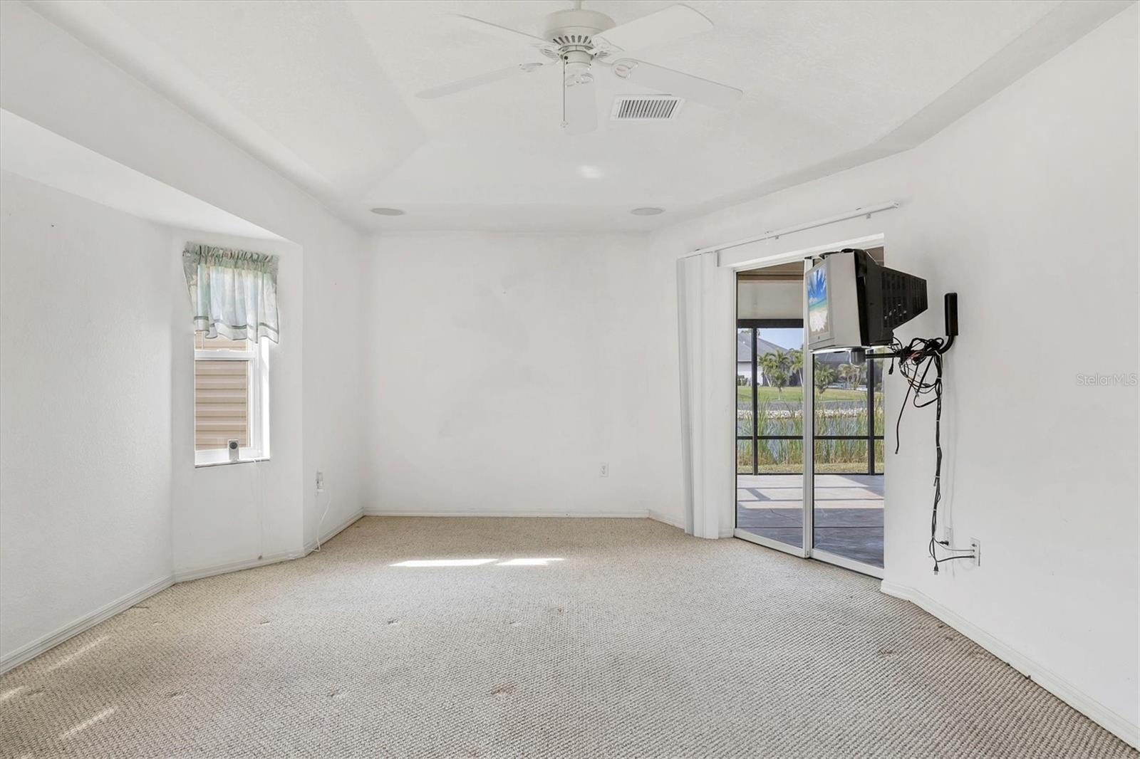 9214 SNAPPER CIR, PORT CHARLOTTE, FL, 33981