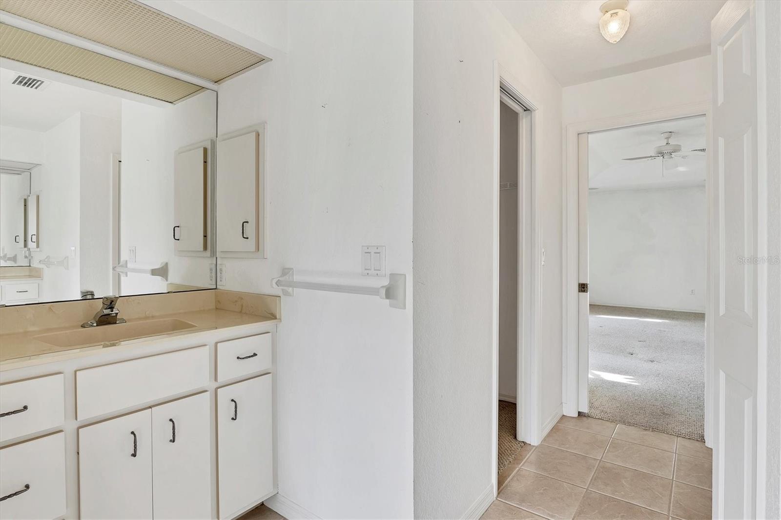 9214 SNAPPER CIR, PORT CHARLOTTE, FL, 33981