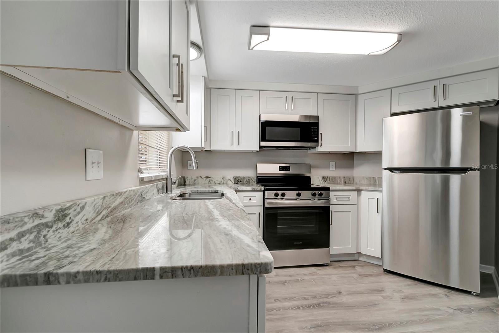 40242 SUNBURST DR, DADE CITY, FL, 33525