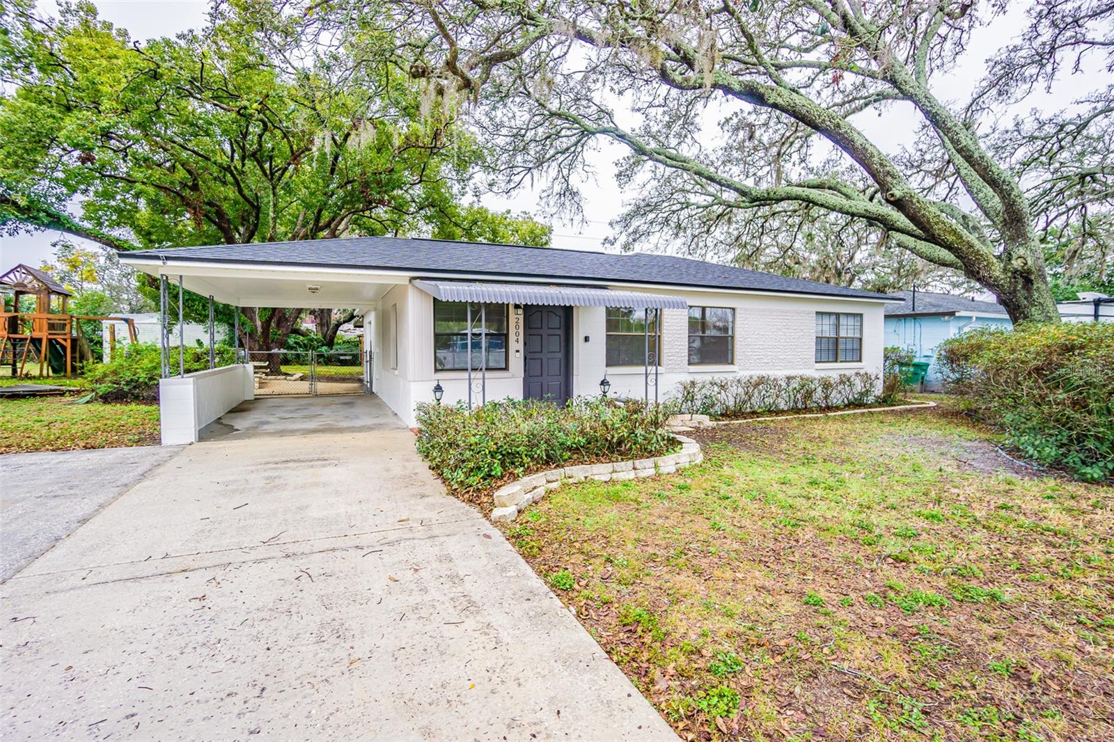 2004 W MEADOWBROOK AVE, TAMPA, FL, 33612