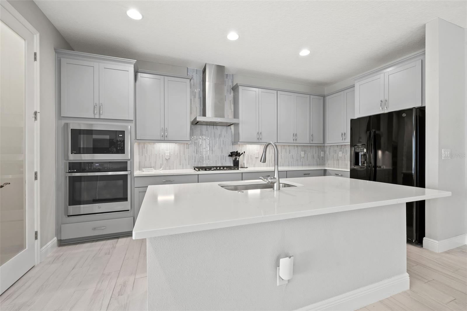 6314 ROADSTEAD CT, APOLLO BEACH, FL, 33572