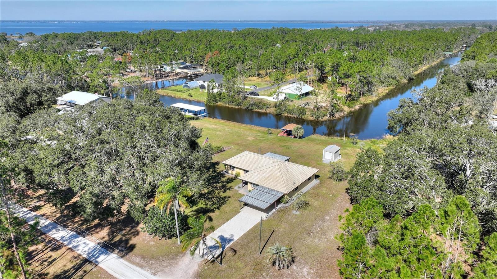 4680 POINCIANA DR, INDIAN LAKE ESTATES, FL, 33855