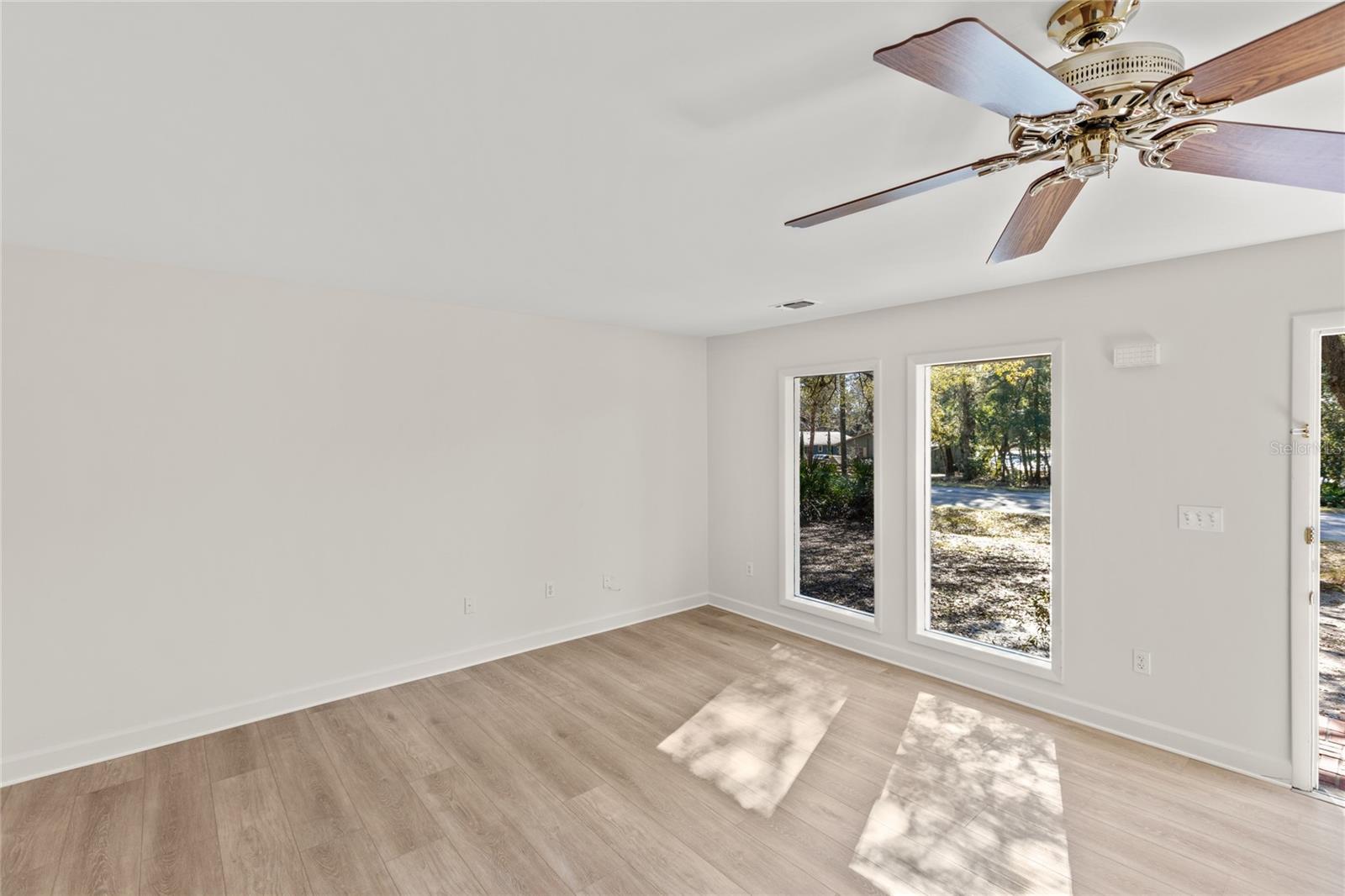 8250 SWAN LAKE RD, MELROSE, FL, 32666