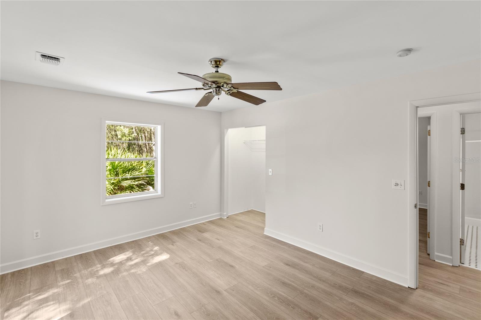 8250 SWAN LAKE RD, MELROSE, FL, 32666
