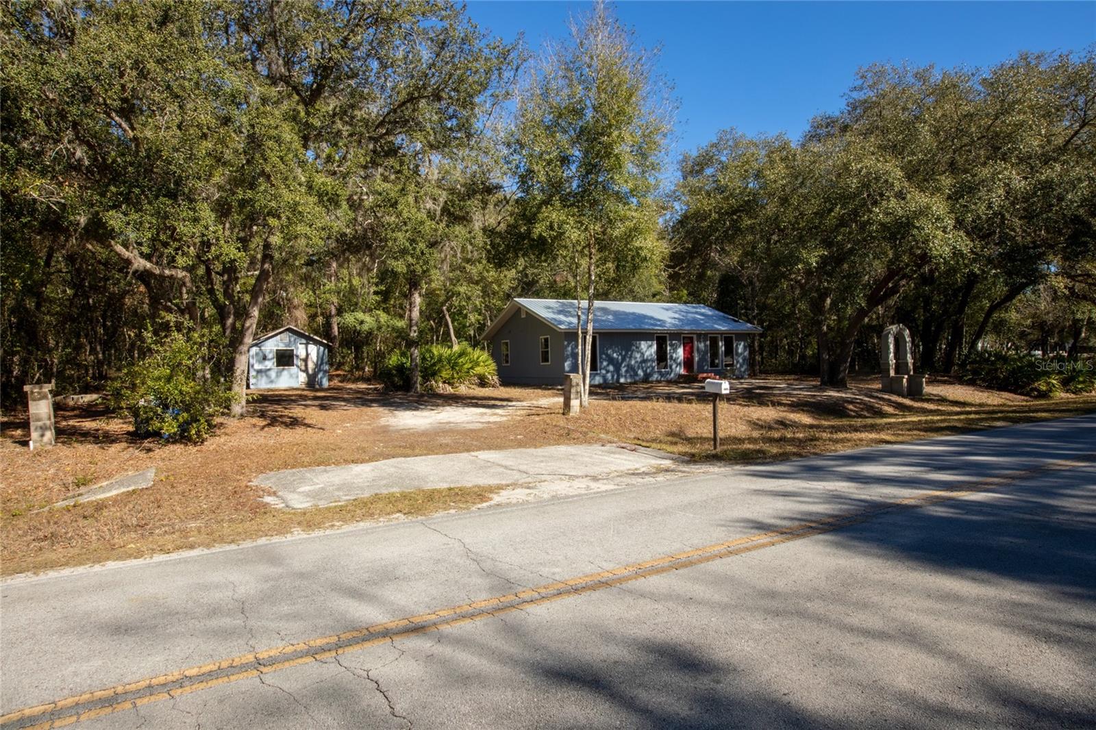 8250 SWAN LAKE RD, MELROSE, FL, 32666