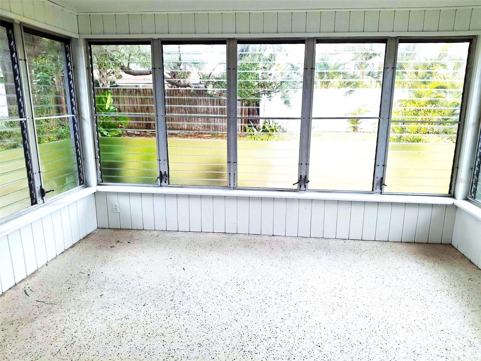 3843 19TH AVE N, ST PETERSBURG, FL, 33713
