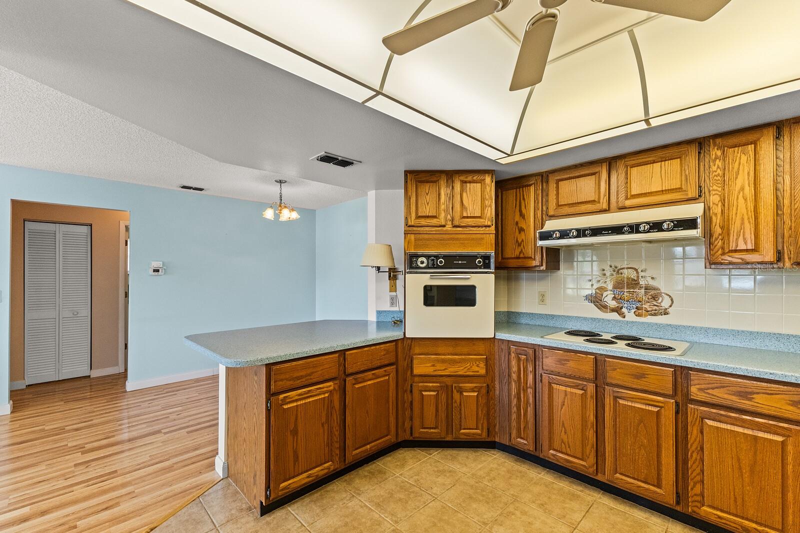 8009 55TH ST E, PALMETTO, FL, 34221