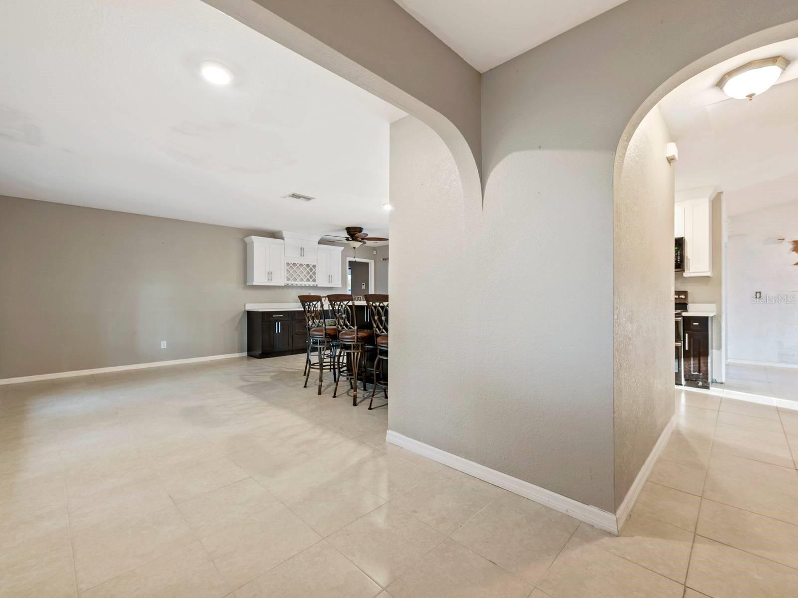 1305 SE 30TH ST, CAPE CORAL, FL, 33904