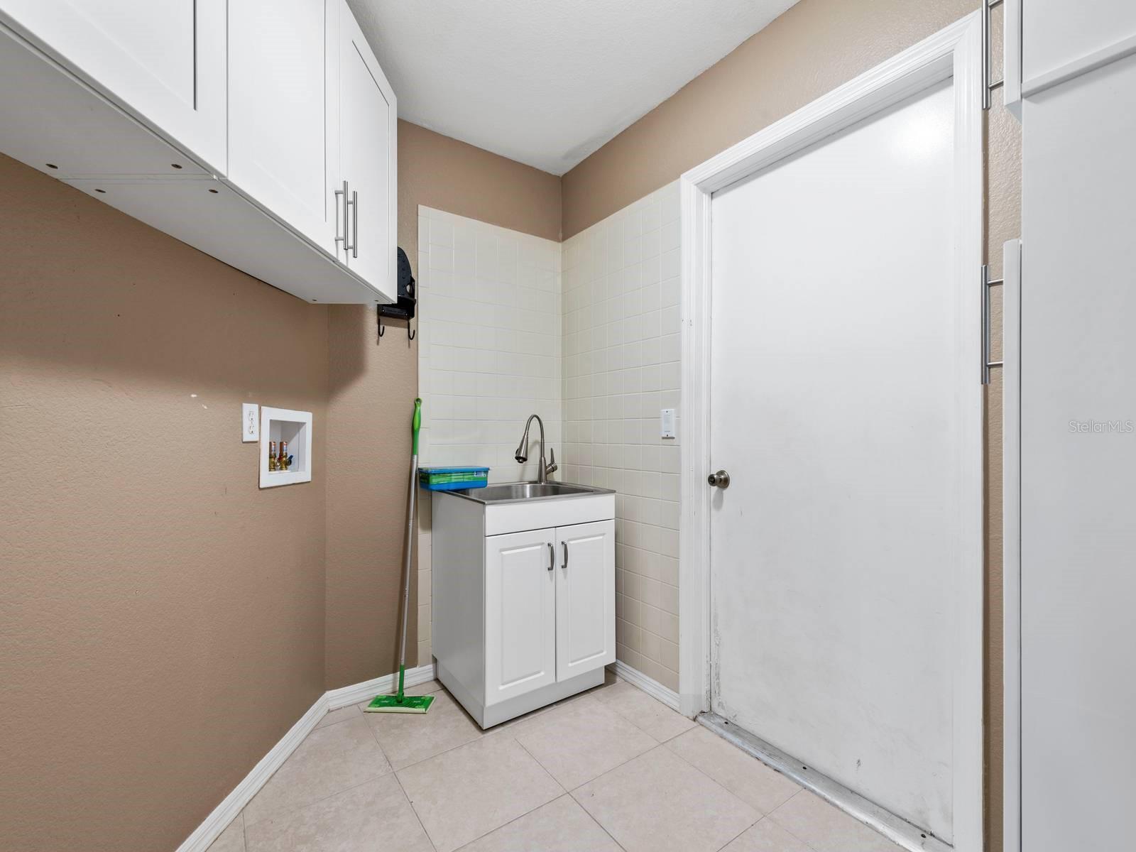1305 SE 30TH ST, CAPE CORAL, FL, 33904
