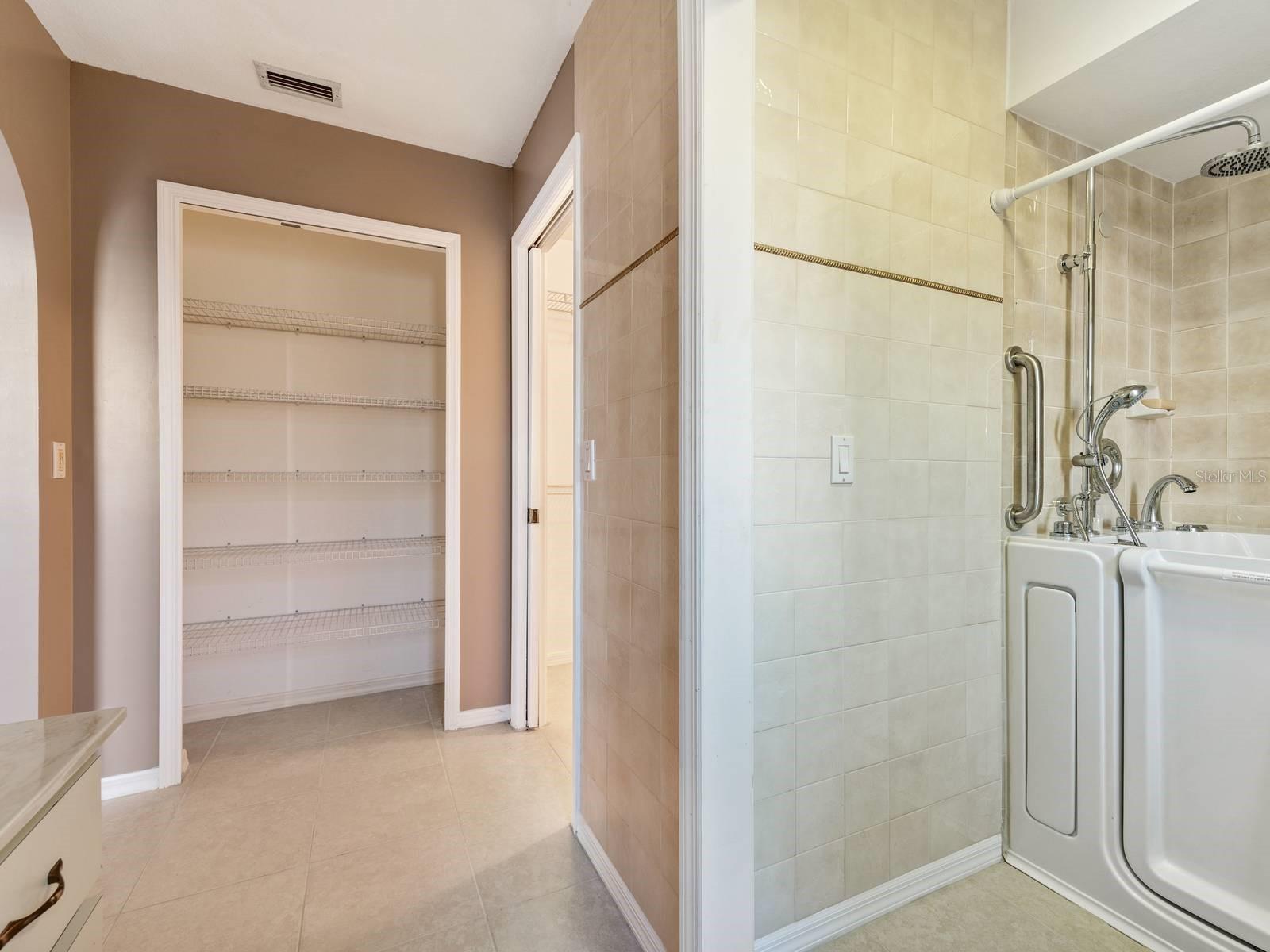 1305 SE 30TH ST, CAPE CORAL, FL, 33904