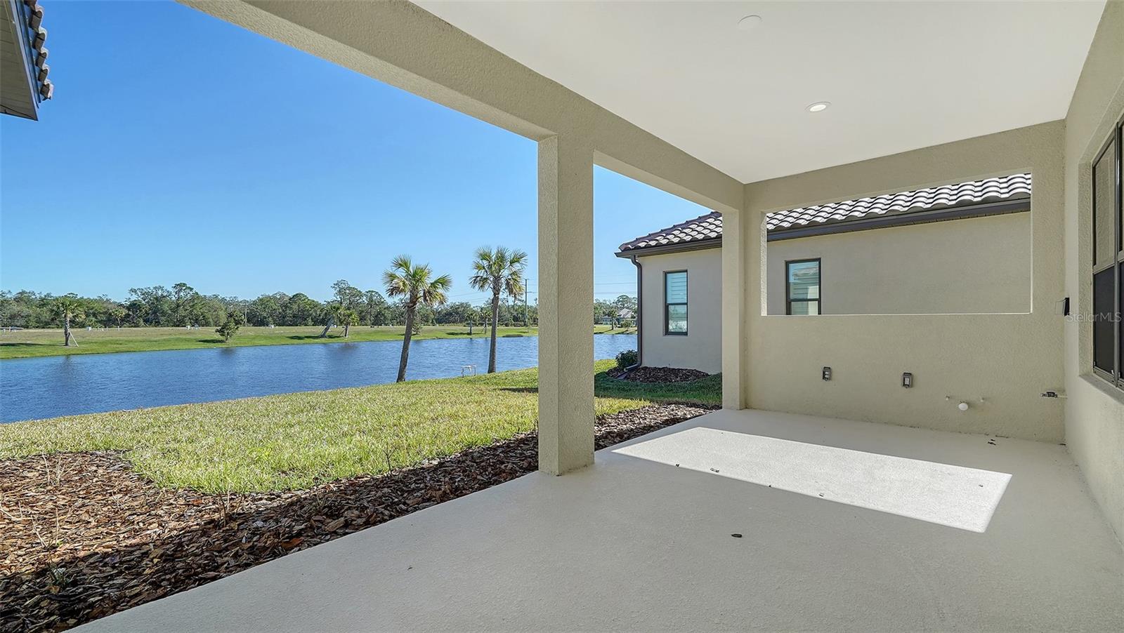 221 BRINDISI CIR, NOKOMIS, FL, 34275
