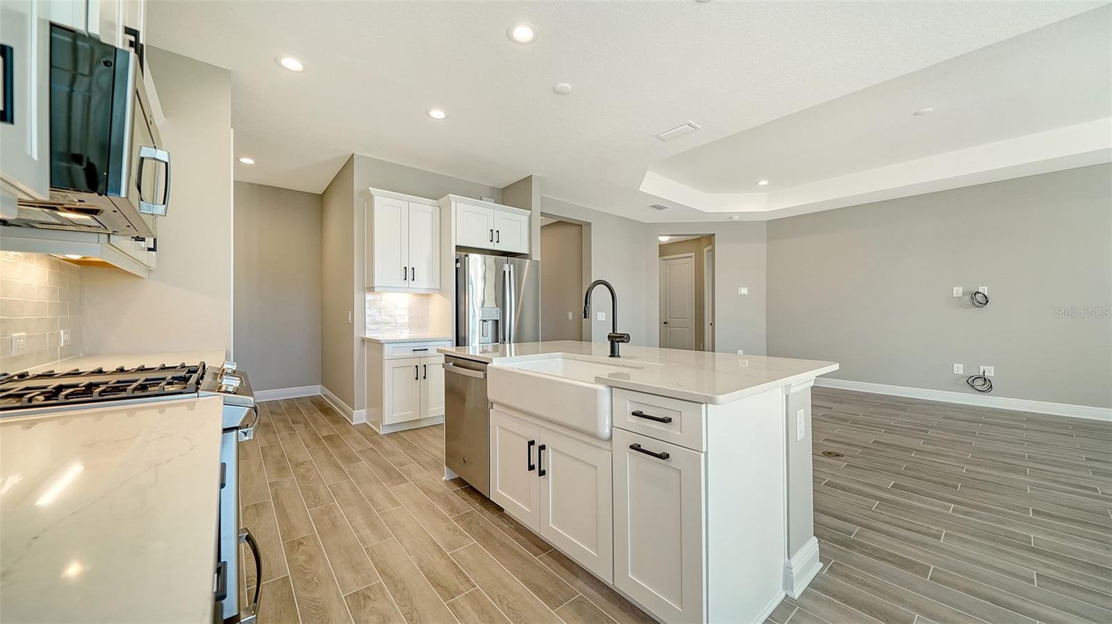 221 BRINDISI CIR, NOKOMIS, FL, 34275