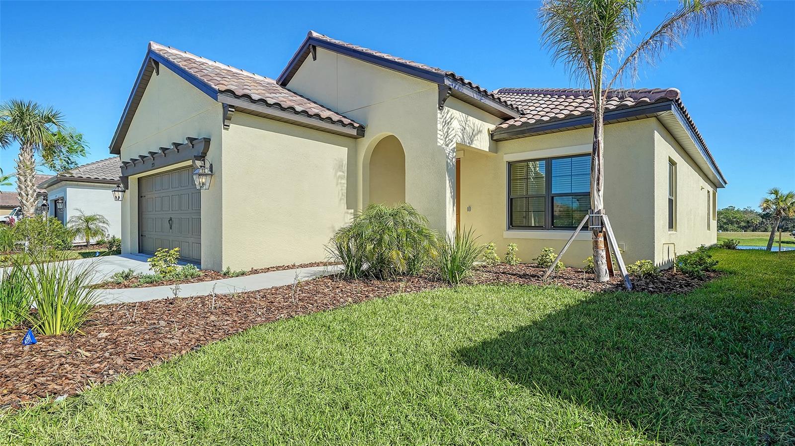 221 BRINDISI CIR, NOKOMIS, FL, 34275