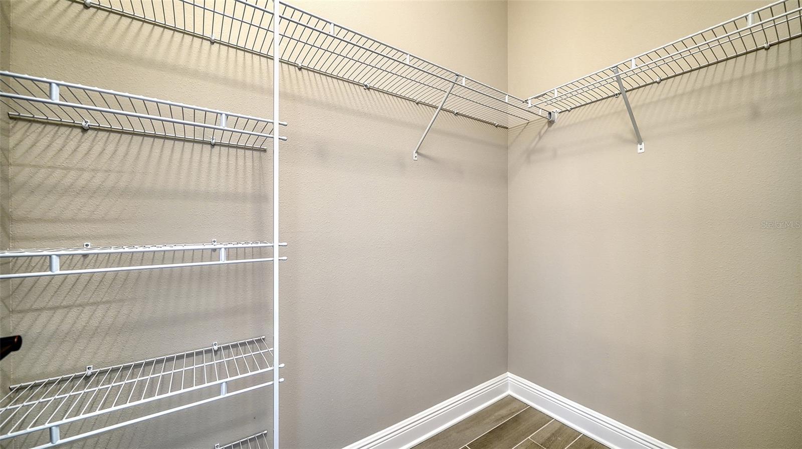 221 BRINDISI CIR, NOKOMIS, FL, 34275