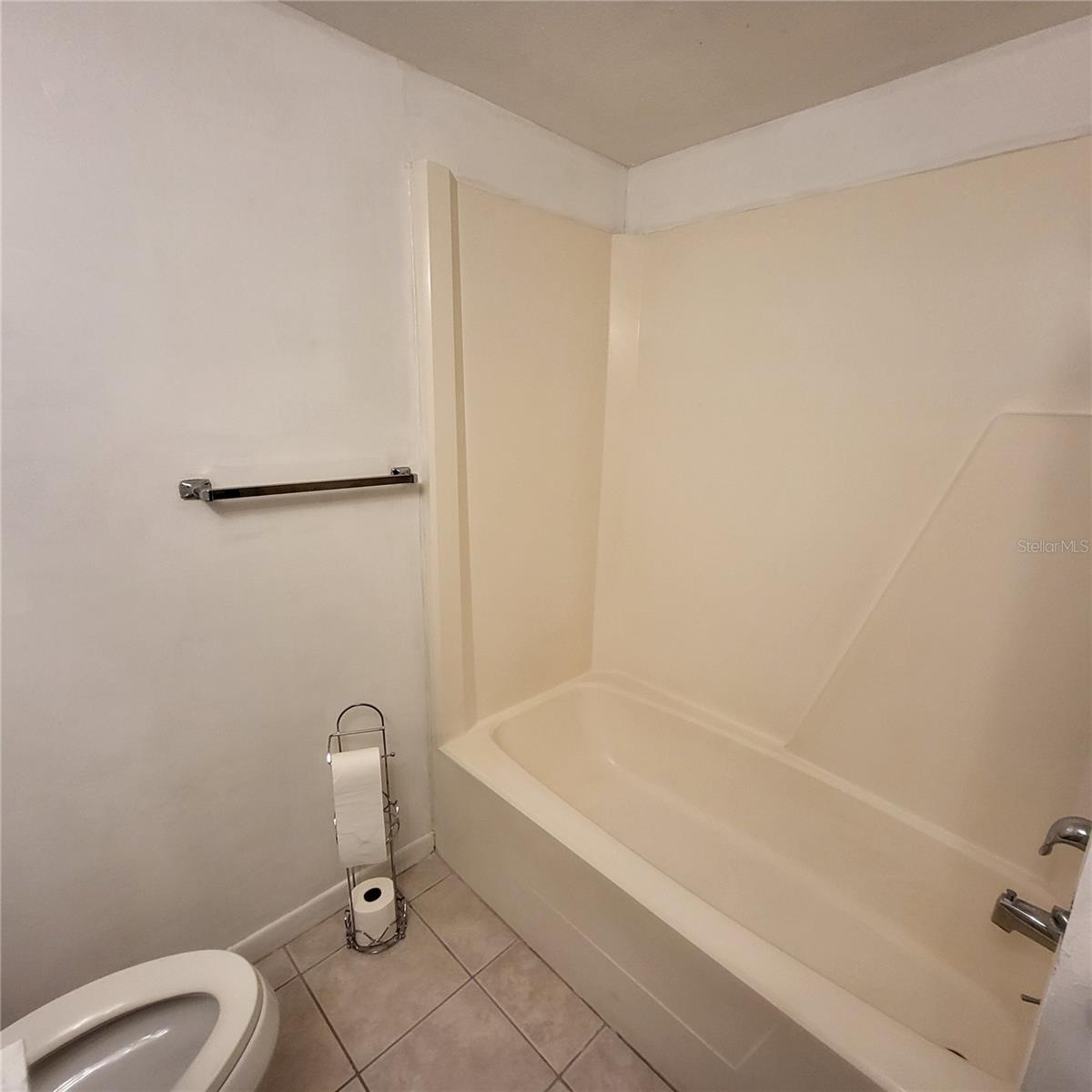 2525 W BAY DR #E11, LARGO, FL, 33770