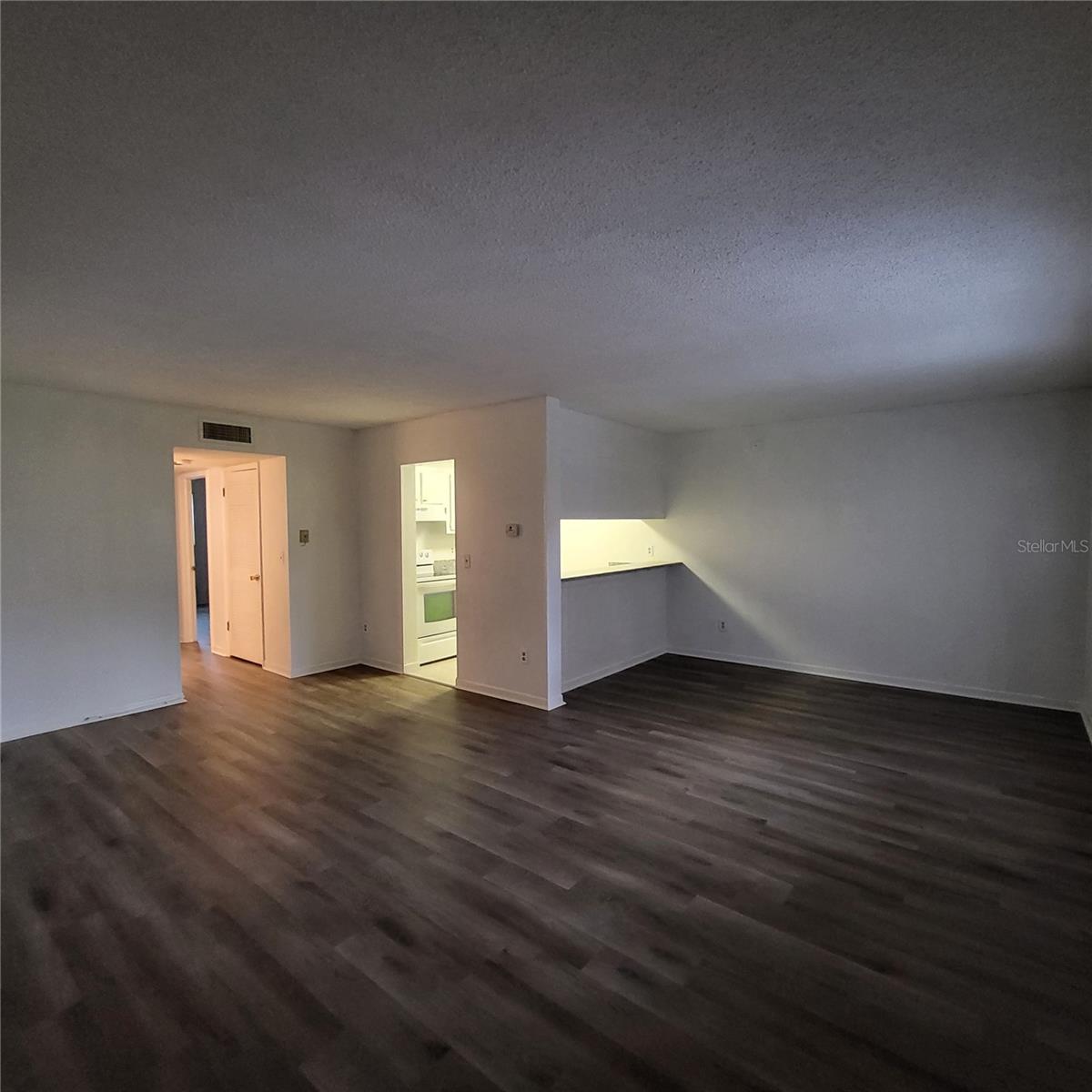 2525 W BAY DR #E11, LARGO, FL, 33770