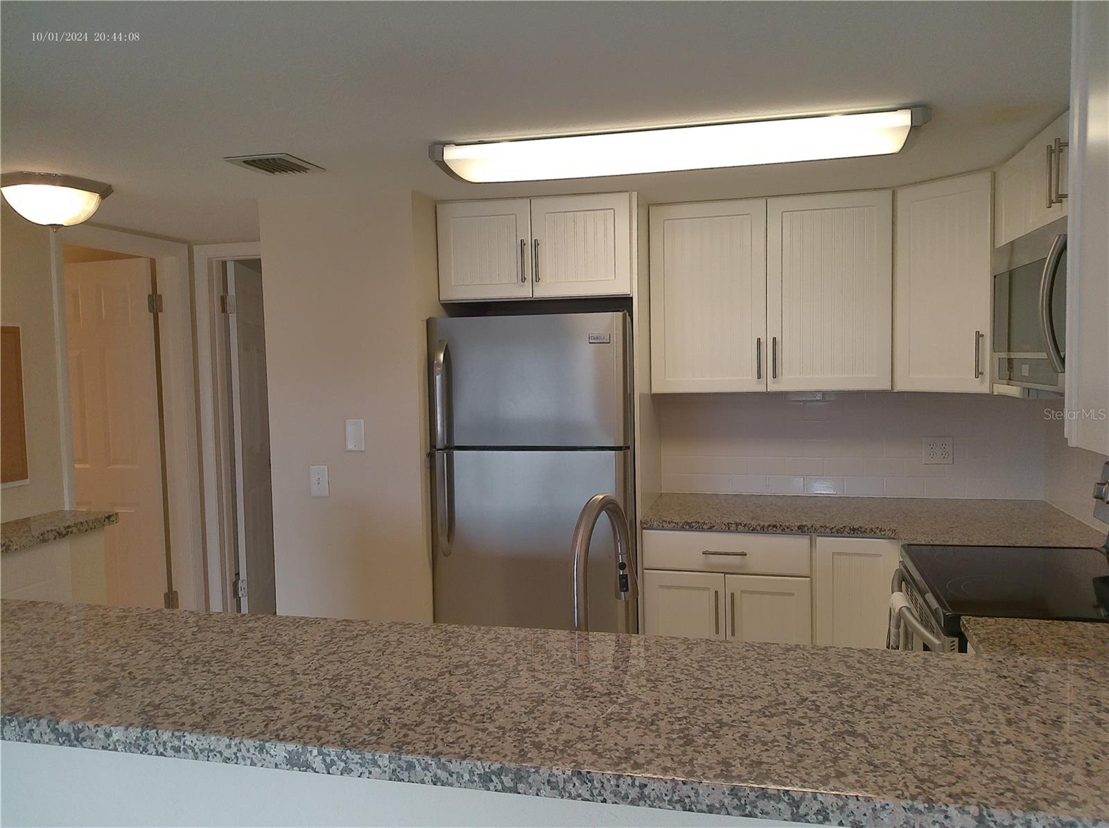 2000 WORLD PARKWAY BLVD #21, CLEARWATER, FL, 33763