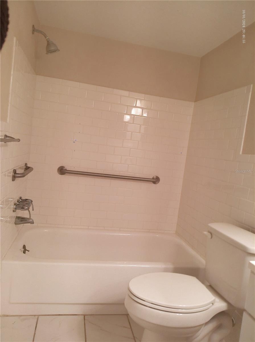2000 WORLD PARKWAY BLVD #21, CLEARWATER, FL, 33763