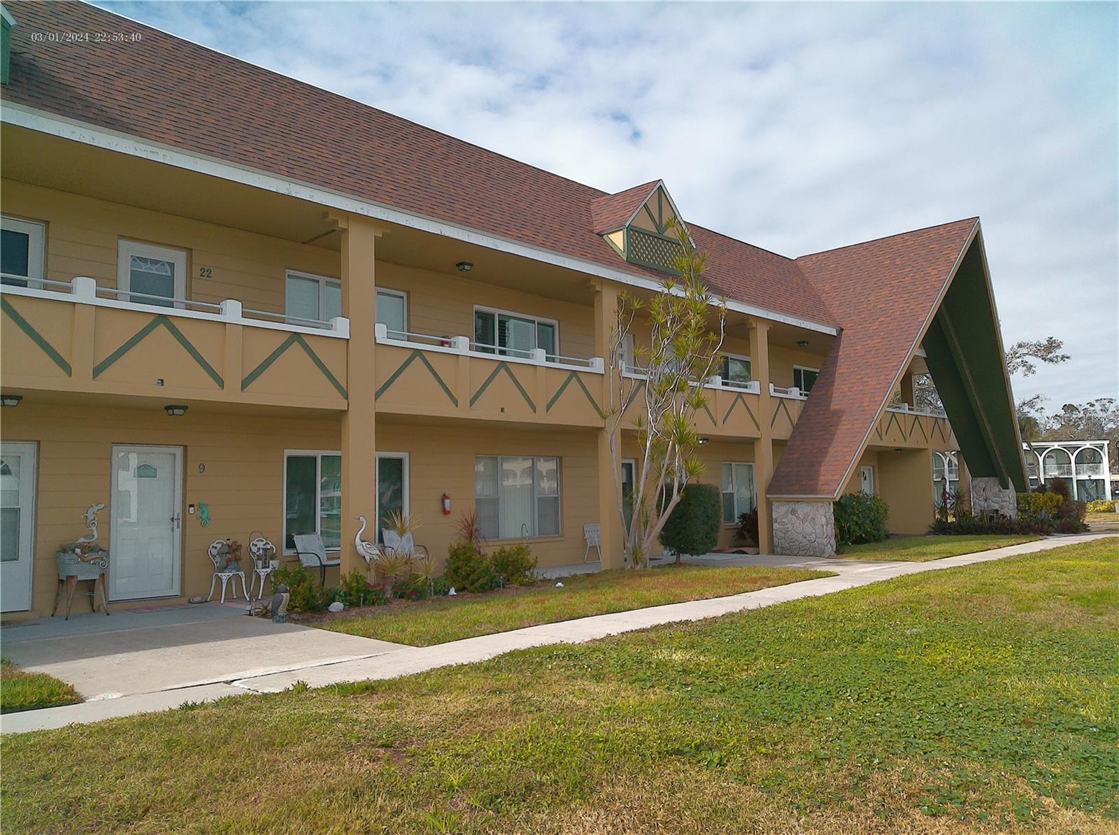 2000 WORLD PARKWAY BLVD #21, CLEARWATER, FL, 33763