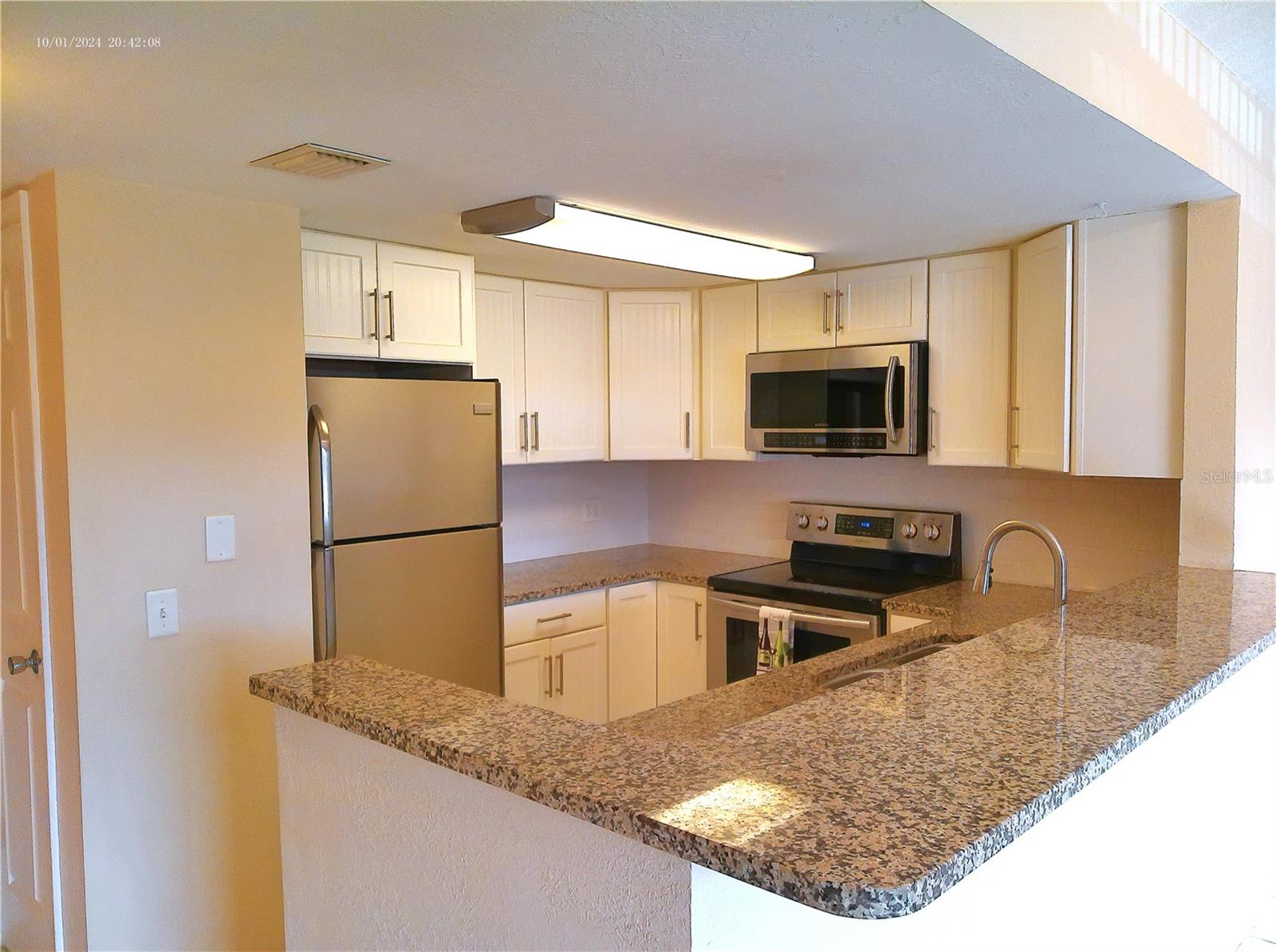 2000 WORLD PARKWAY BLVD #21, CLEARWATER, FL, 33763