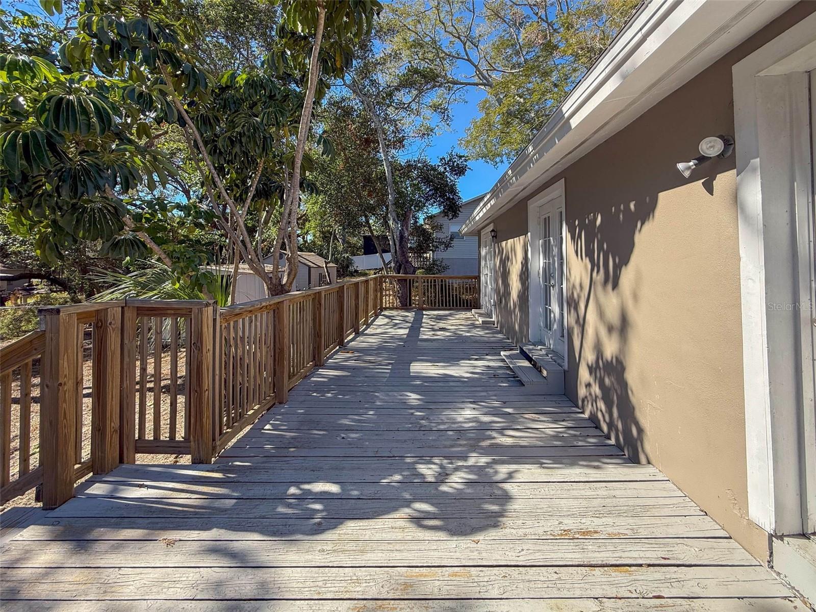 1116 E BOYER ST, TARPON SPRINGS, FL, 34689