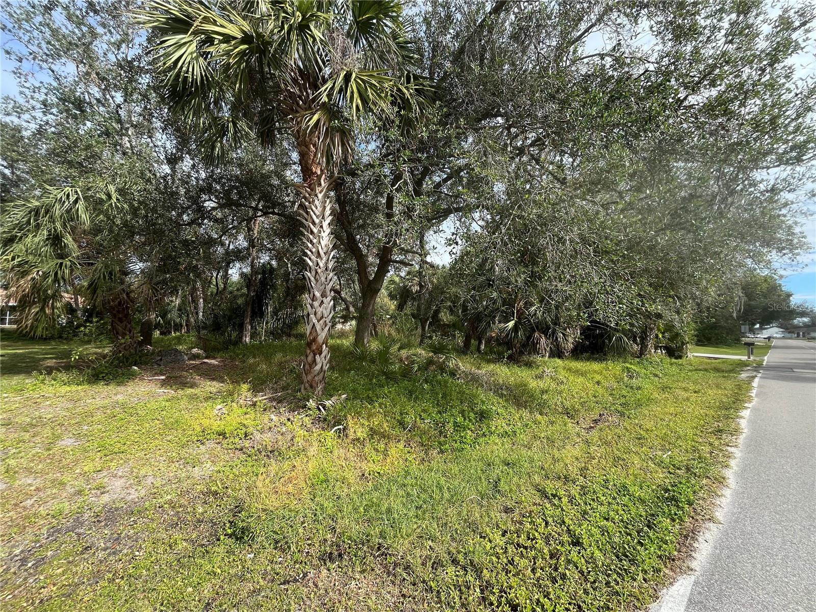 2557 ROCK CREEK DR, PORT CHARLOTTE, FL, 33948