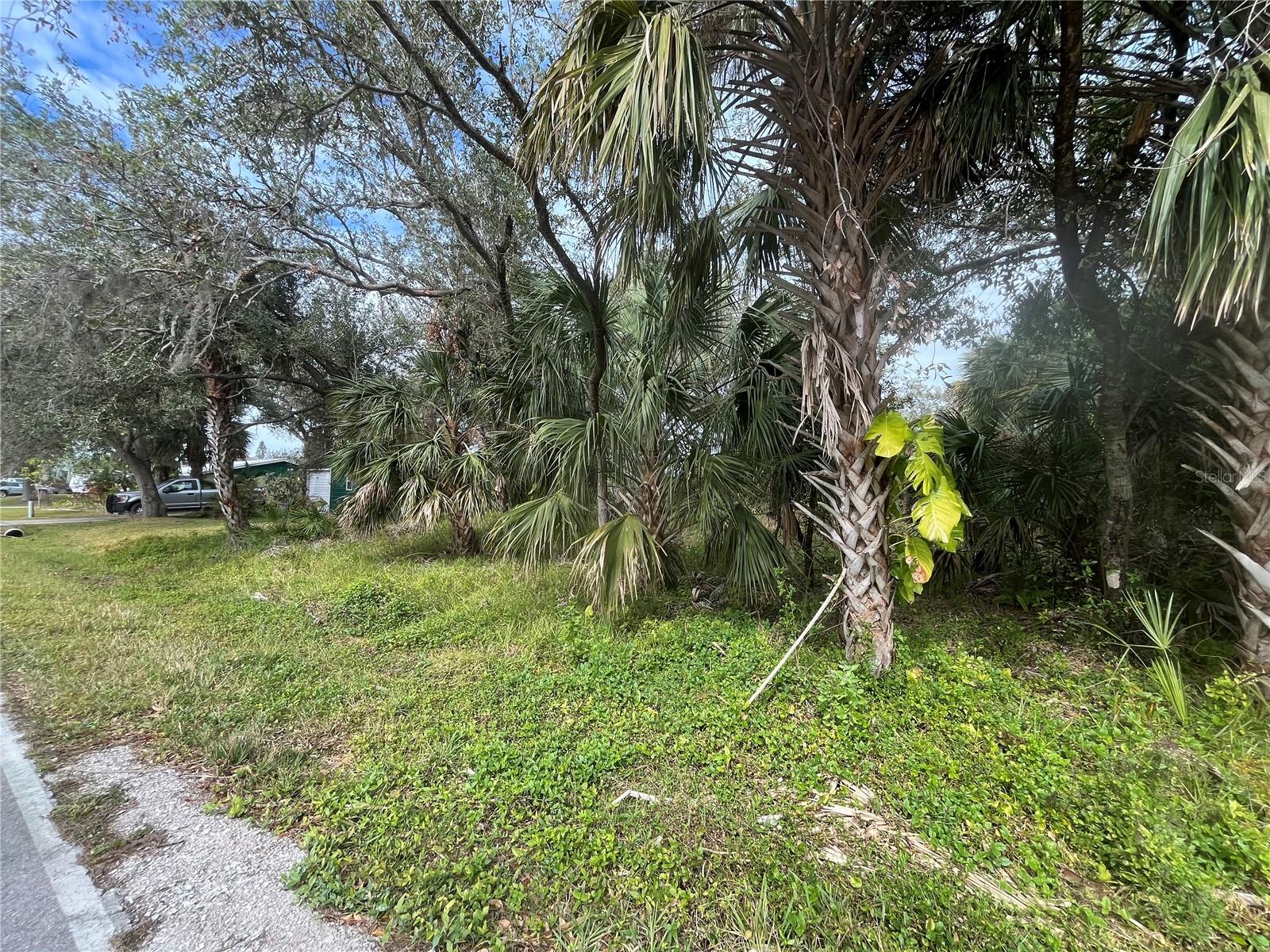 2557 ROCK CREEK DR, PORT CHARLOTTE, FL, 33948