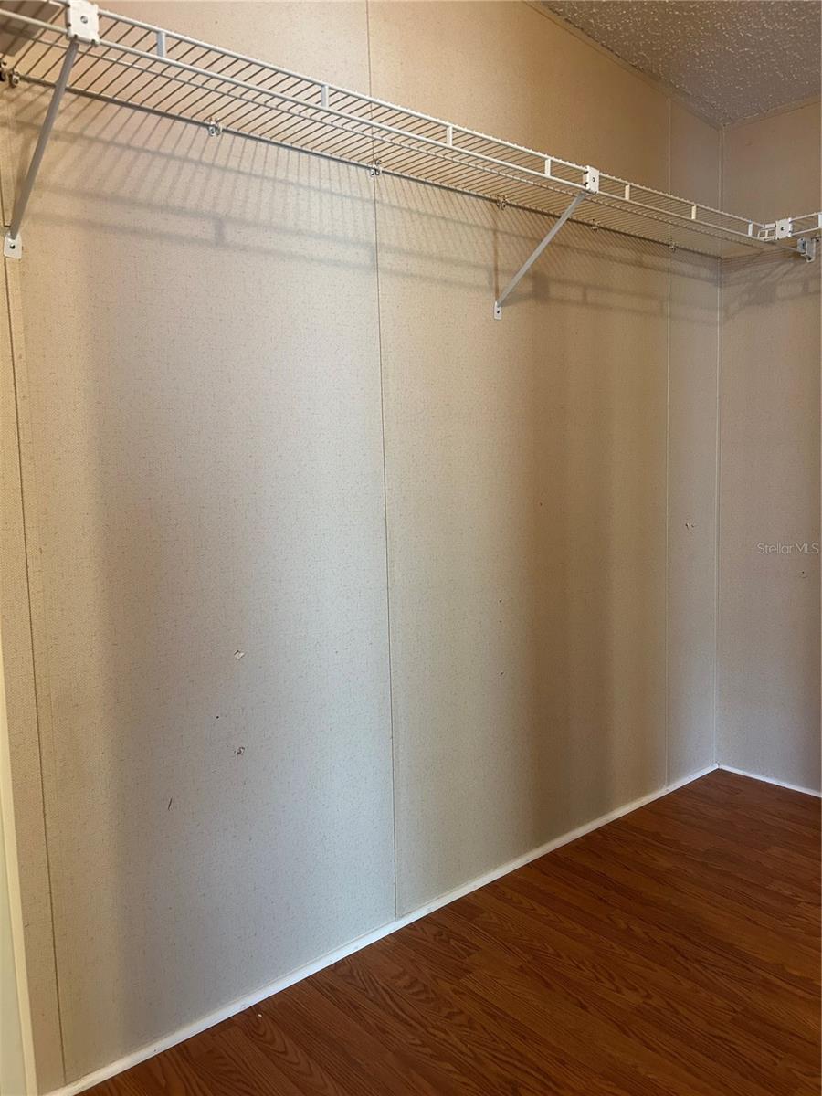 107 STRAWBERRY JUNCTION LN, VALRICO, FL, 33594