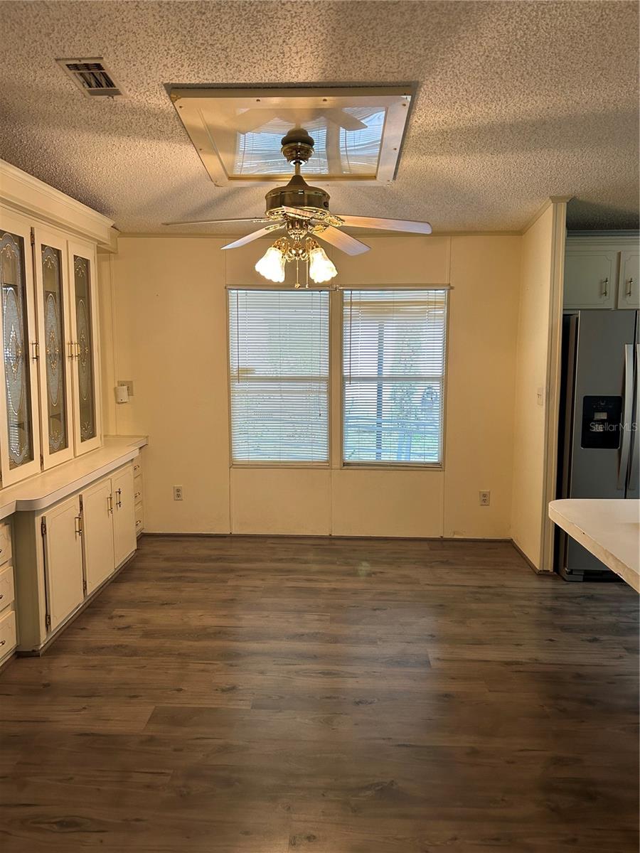 107 STRAWBERRY JUNCTION LN, VALRICO, FL, 33594