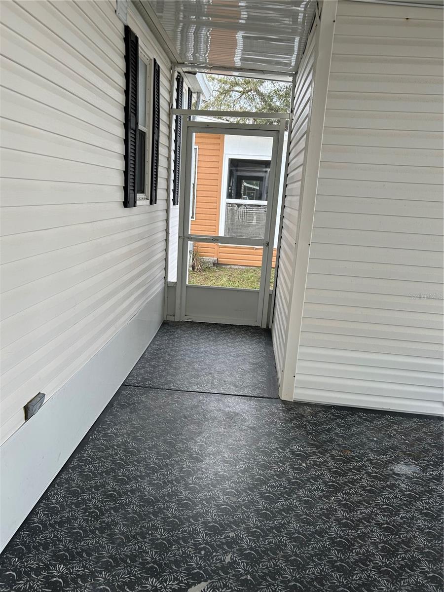 107 STRAWBERRY JUNCTION LN, VALRICO, FL, 33594