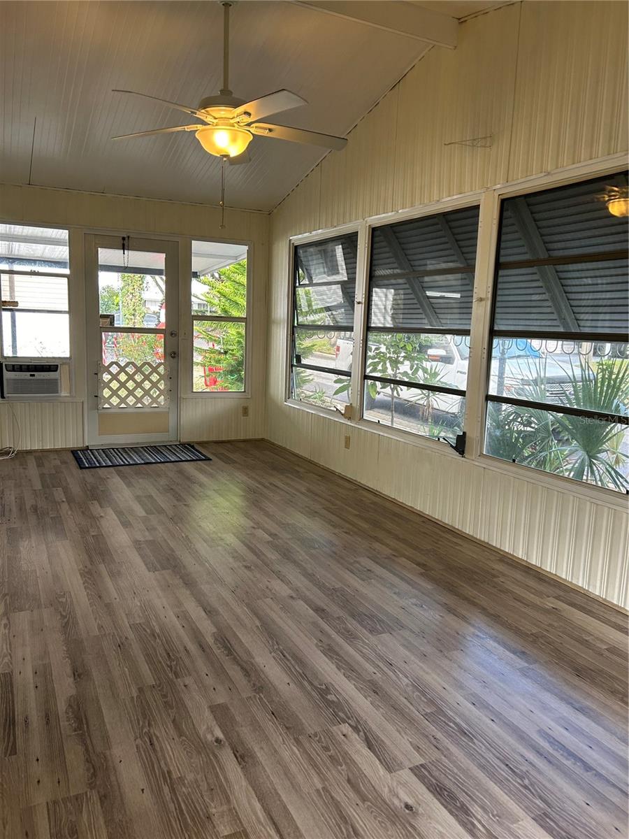 107 STRAWBERRY JUNCTION LN, VALRICO, FL, 33594