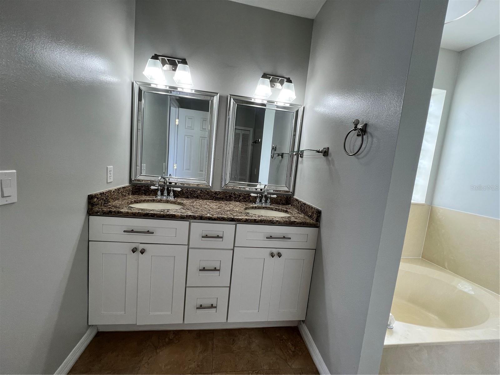 9827 BAY VISTA ESTATES BLVD, ORLANDO, FL, 32836