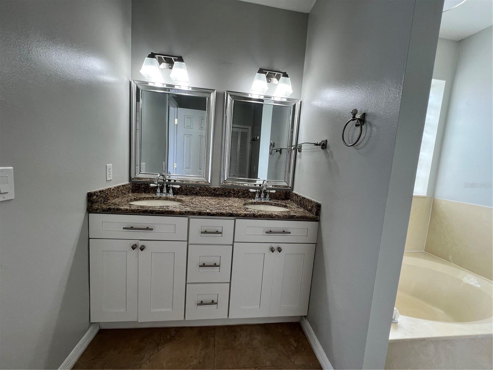 9827 BAY VISTA ESTATES BLVD, ORLANDO, FL, 32836