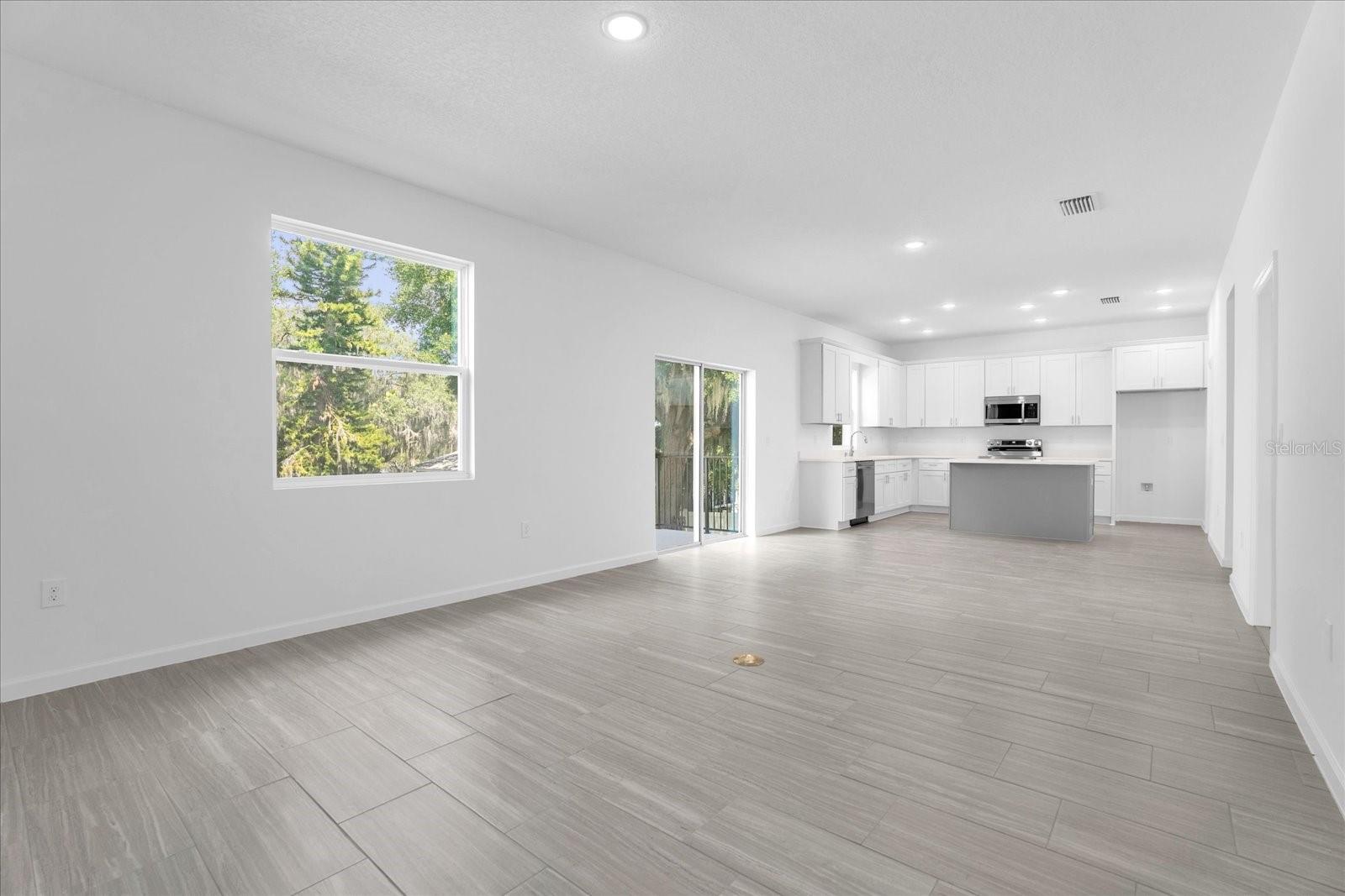 3 PENINSULAR AVE, HAINES CITY, FL, 33844