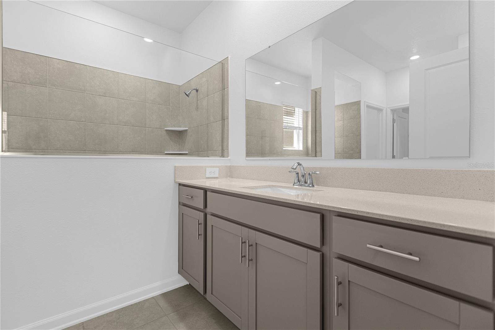 2647 RUNNERS CIR, CLERMONT, FL, 34714