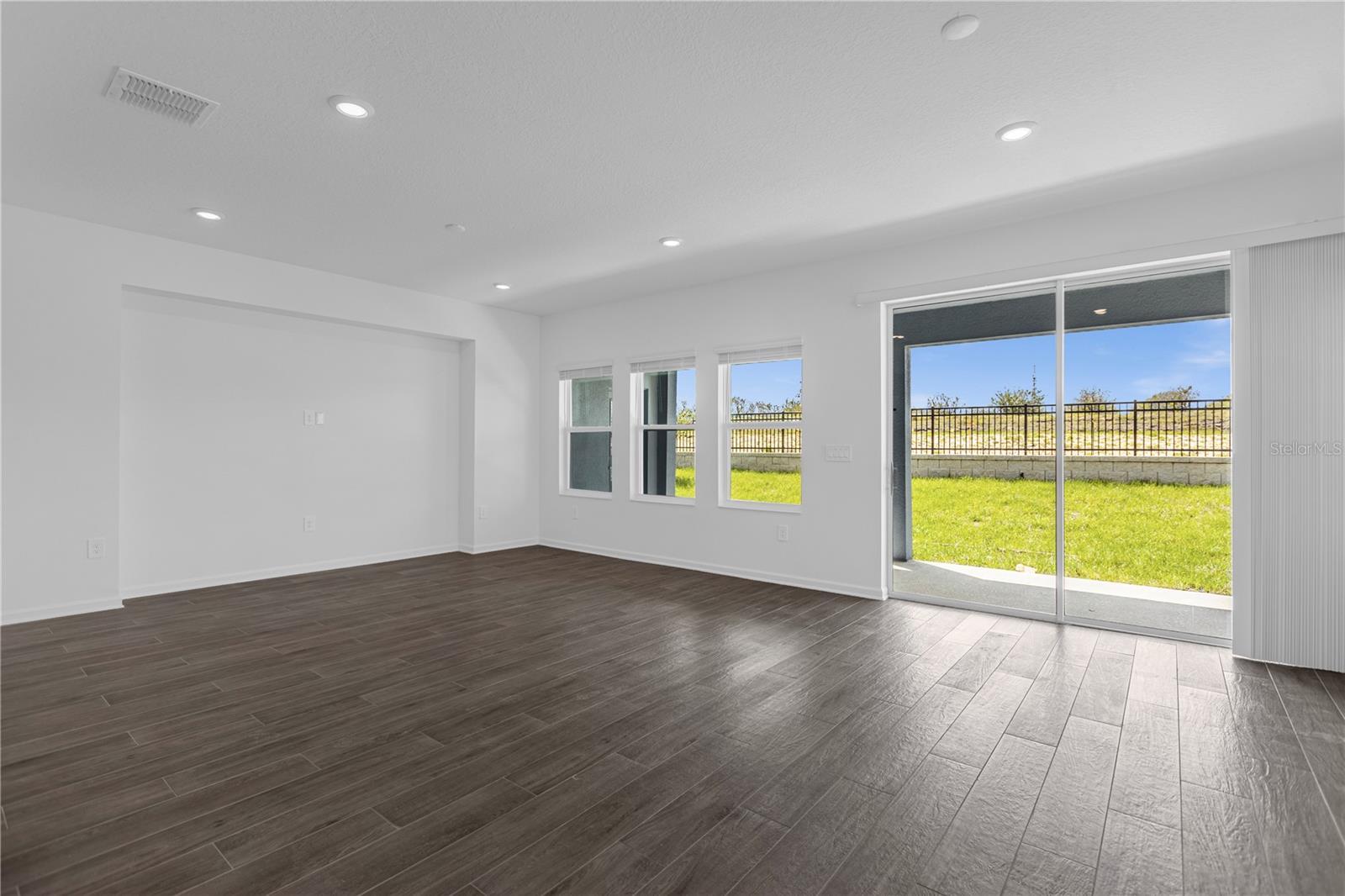 2647 RUNNERS CIR, CLERMONT, FL, 34714