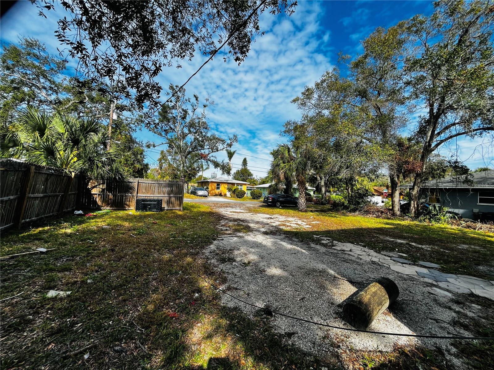 811 18TH AVE S, ST PETERSBURG, FL, 33705