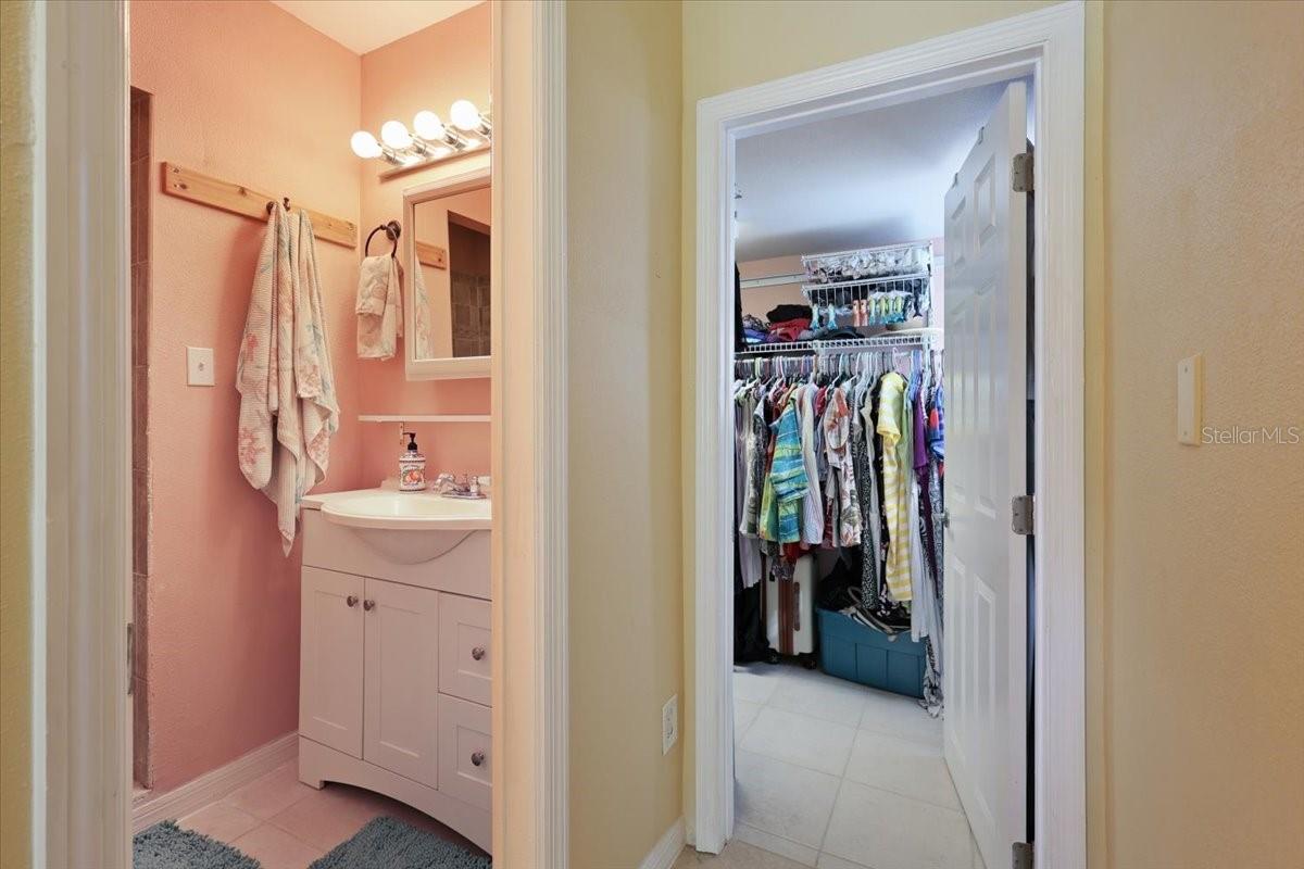 93 ROTONDA CIR, ROTONDA WEST, FL, 33947