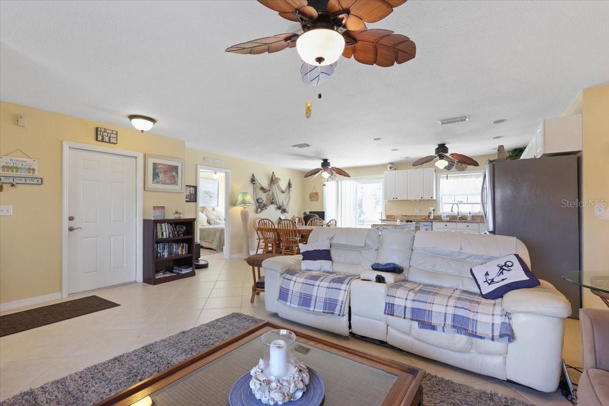 93 ROTONDA CIR, ROTONDA WEST, FL, 33947